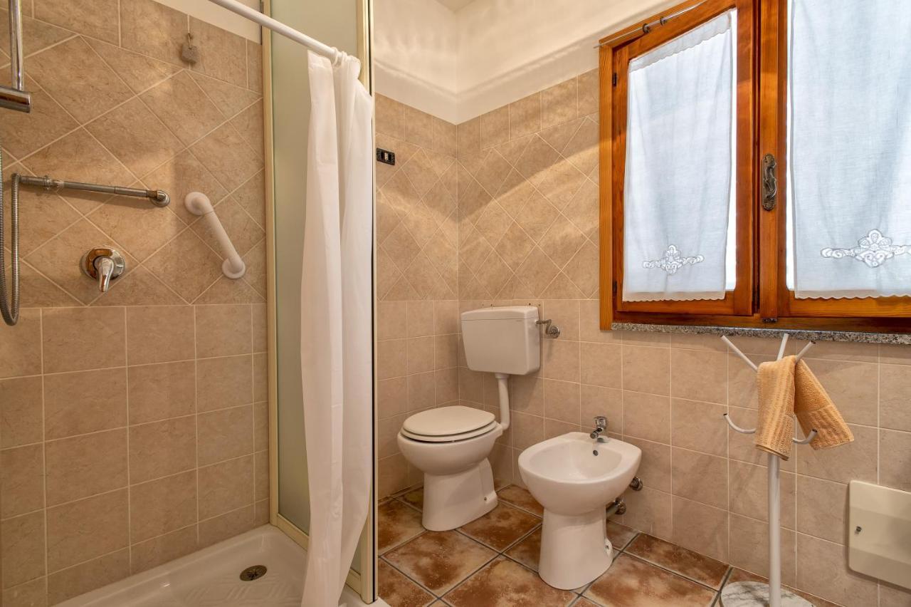 فيلا Casa Rina ساساري المظهر الخارجي الصورة