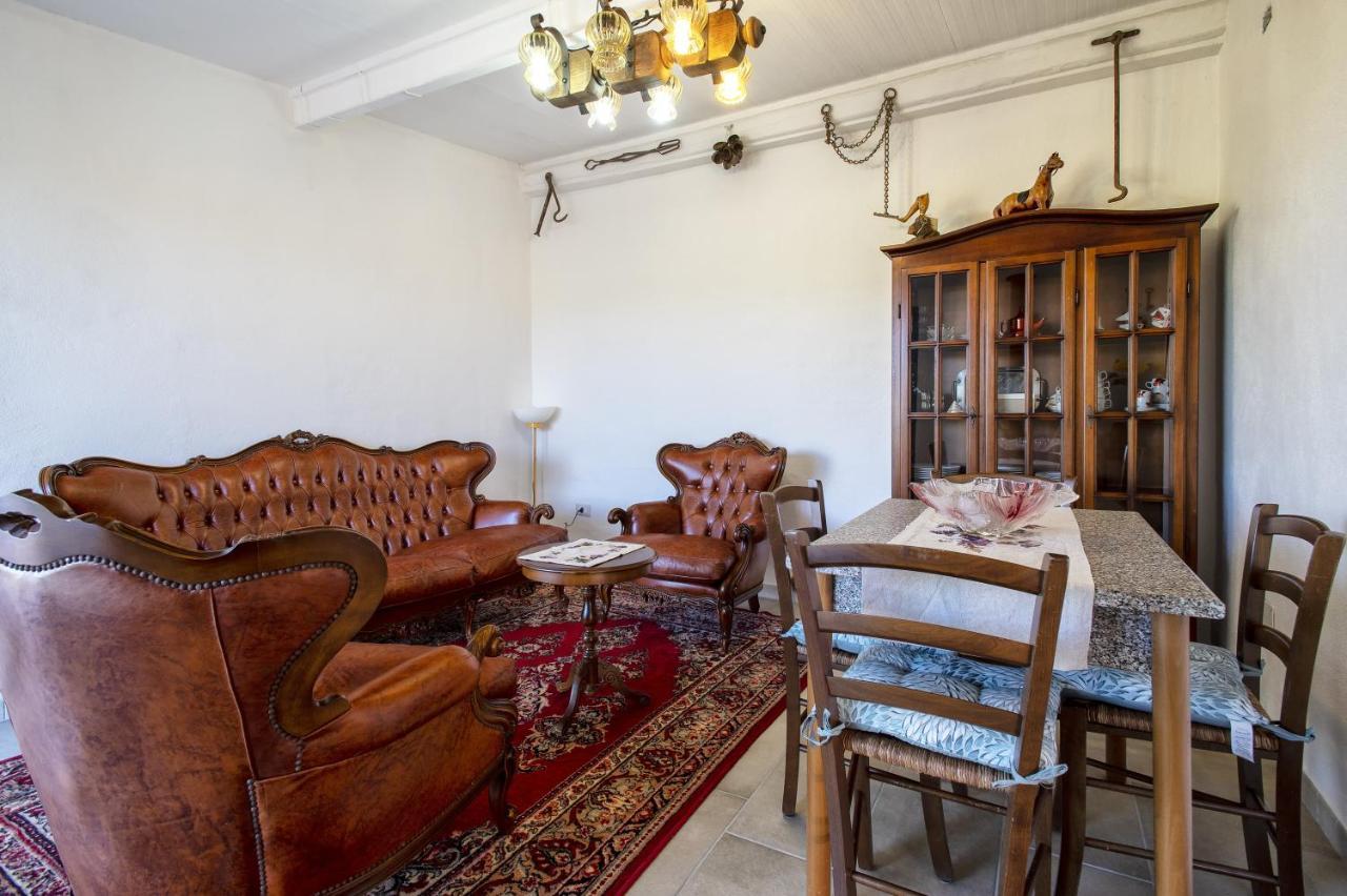فيلا Casa Rina ساساري المظهر الخارجي الصورة